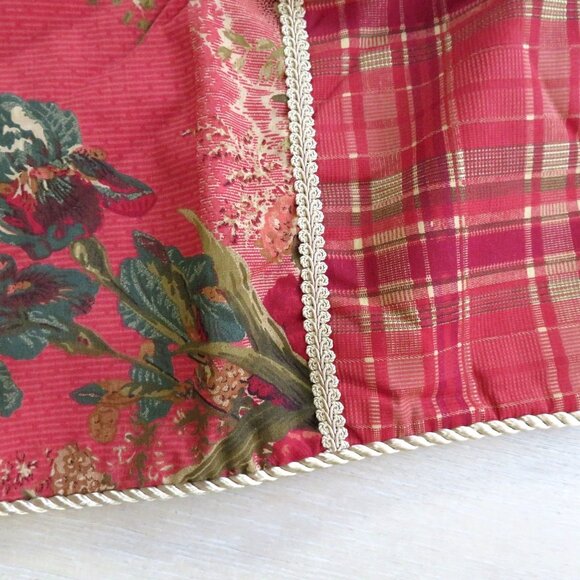 New Vintage 2006 JCPenney Middleton King Pillow Shams Pair of 2 Quilted Red USA - Picture 4 of 14